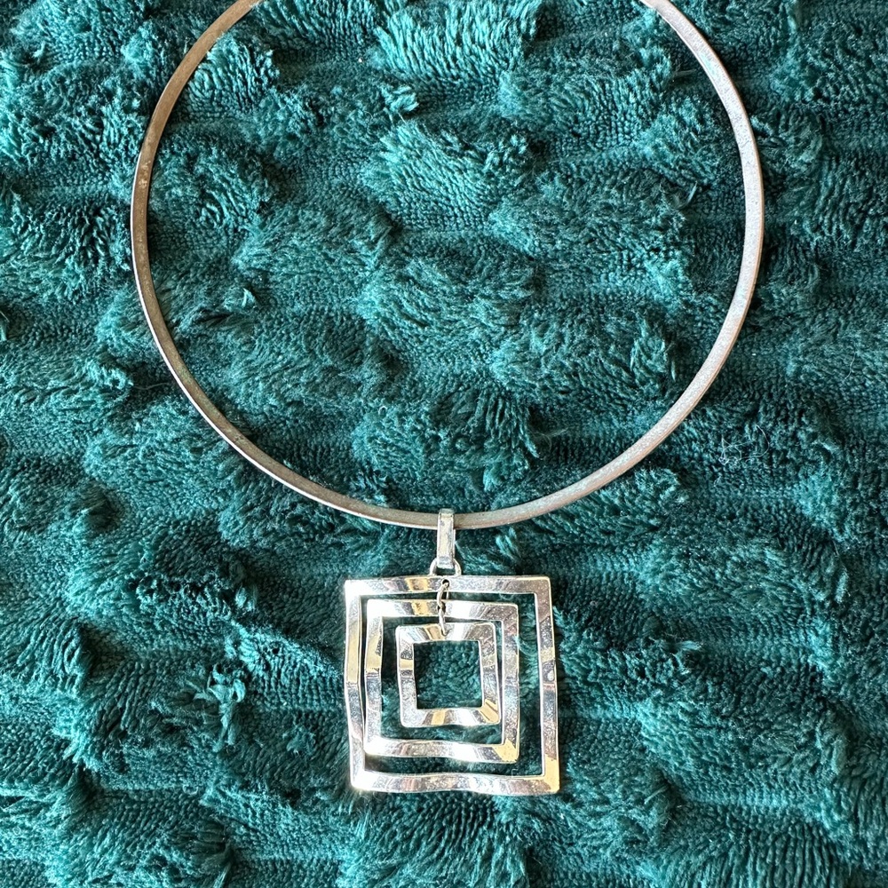 Silver tone Geometric Necklace